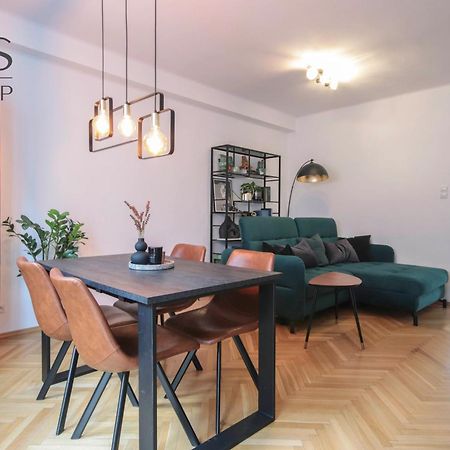 Beautiful Apartment In The City Center 크라쿠프 외부 사진
